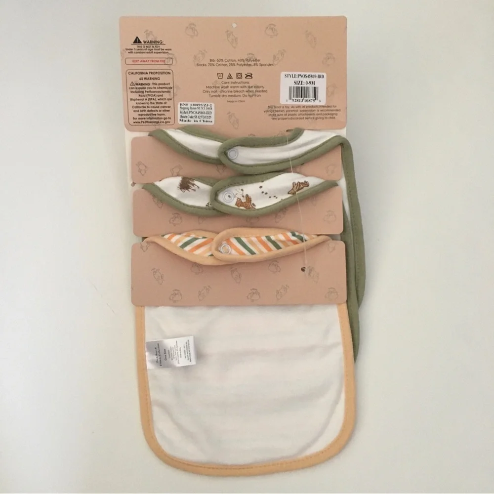 Pooh Bear & Friends Baby Bibs and Sock Set - Green/Cream 5 Pc Set NEW